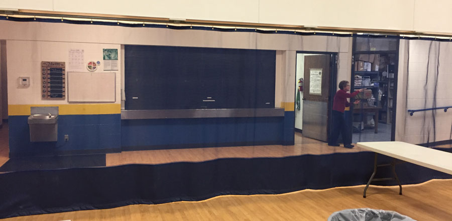 Gym divider curtain